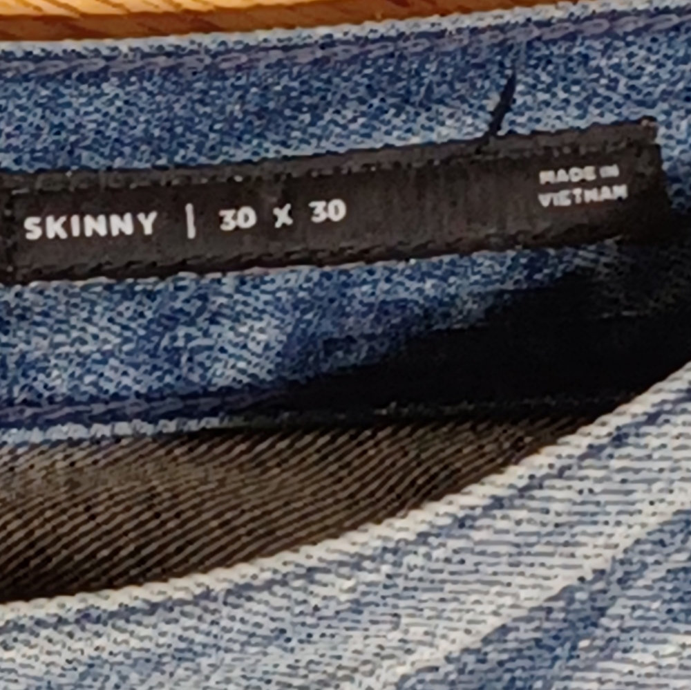PACSUN RIPPED JEANS - Picture 8 of 8